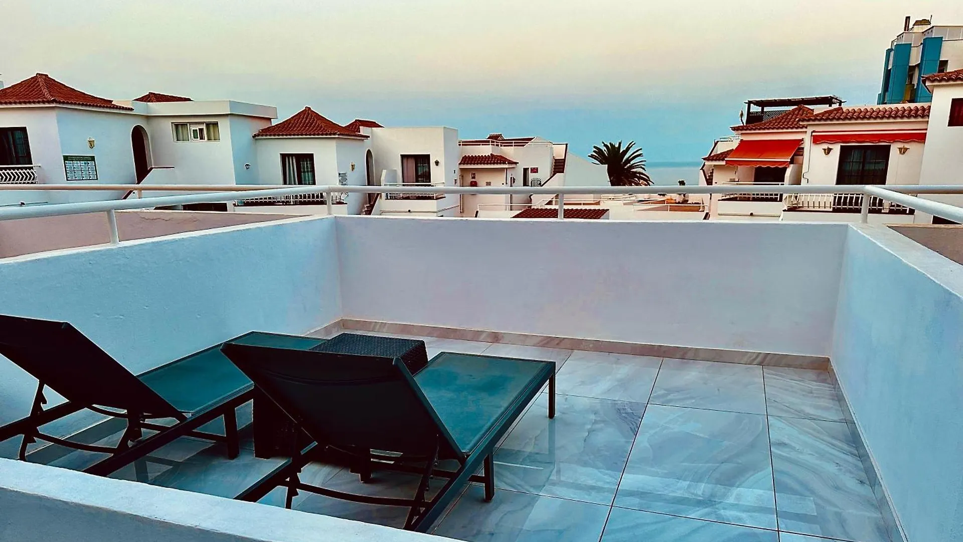 Luxury Diamond - Ocean View, Big Terraces, Air Con, Wifi Apartment Los Cristianos